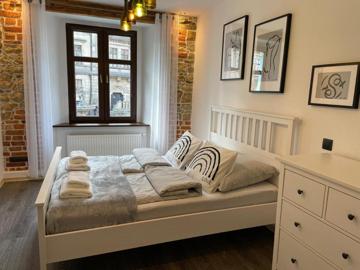 Apartament Przy Ratuszu 克沃兹科 外观 照片