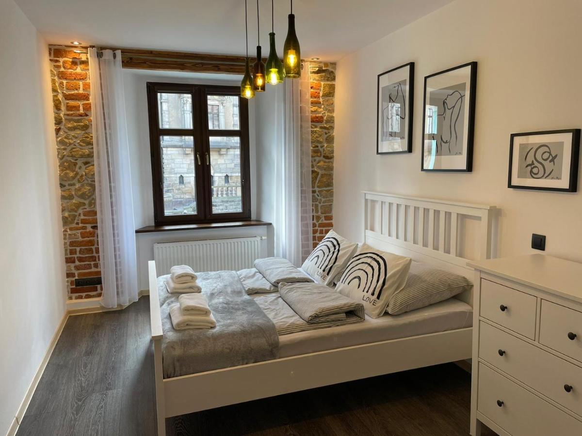Apartament Przy Ratuszu 克沃兹科 外观 照片