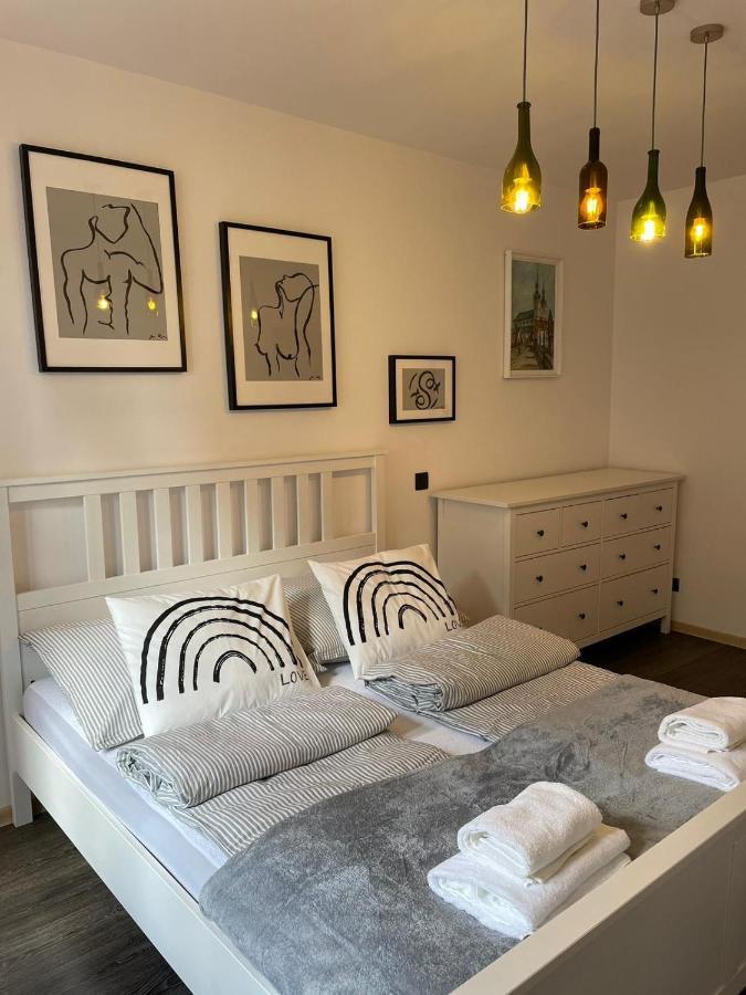 Apartament Przy Ratuszu 克沃兹科 外观 照片