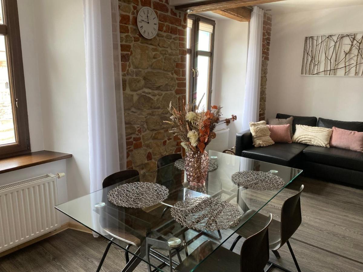 Apartament Przy Ratuszu 克沃兹科 外观 照片