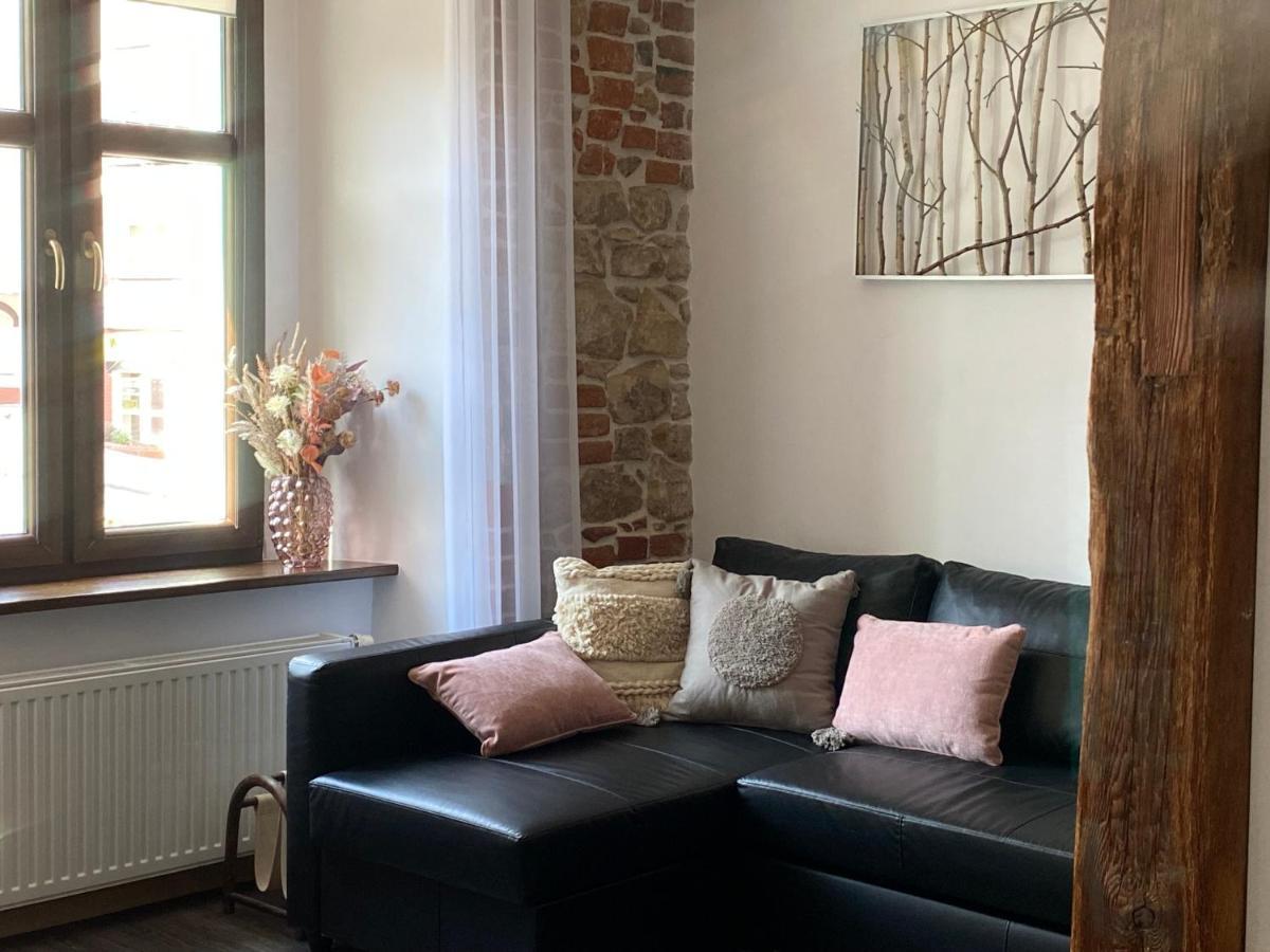 Apartament Przy Ratuszu 克沃兹科 外观 照片