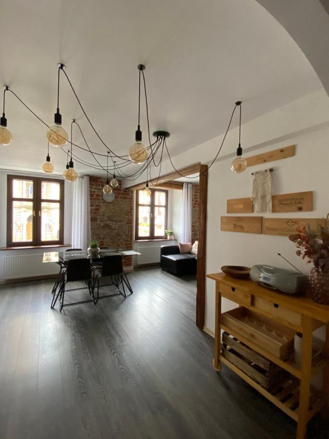 Apartament Przy Ratuszu 克沃兹科 外观 照片